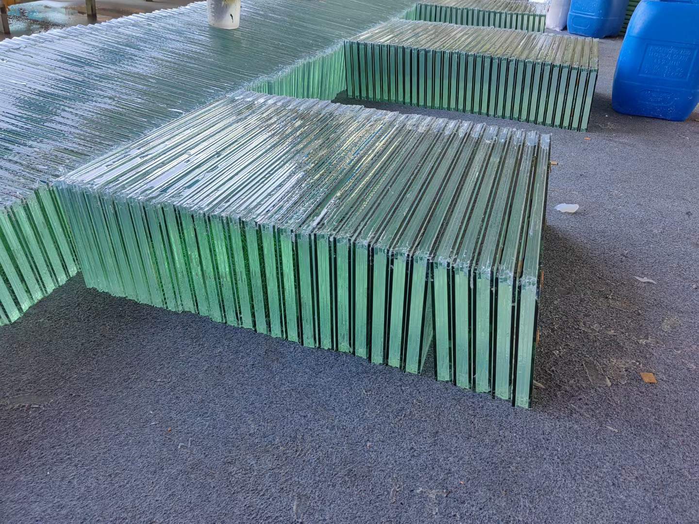 灌浆隔热防火玻璃